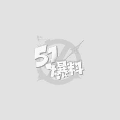 英国女狱警巡房时失控1
